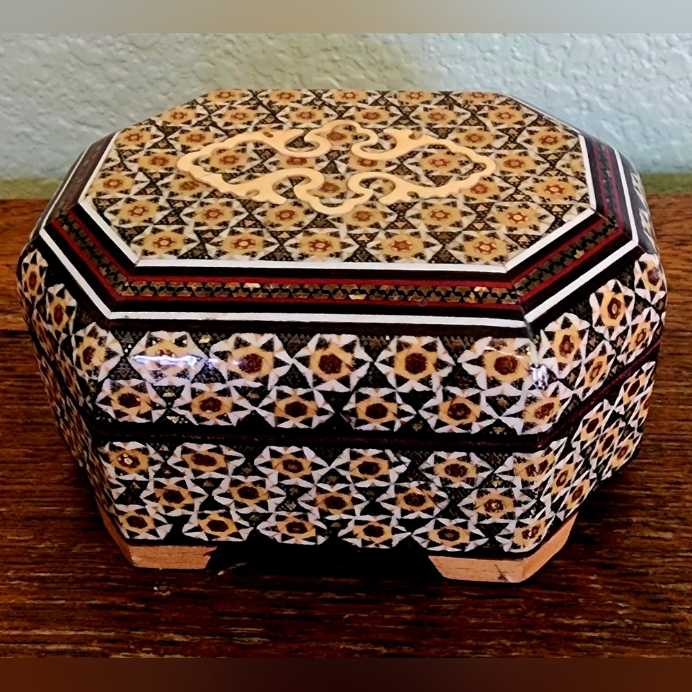 Vintage Persian Wooden Inlay Lacquer Trinket Jewley Box